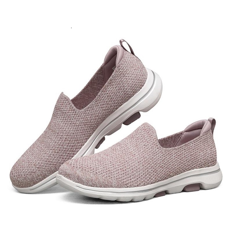 China Hot Selling Fashion Style Outdoor Walking Light Weight Adult Men Shoes Casual